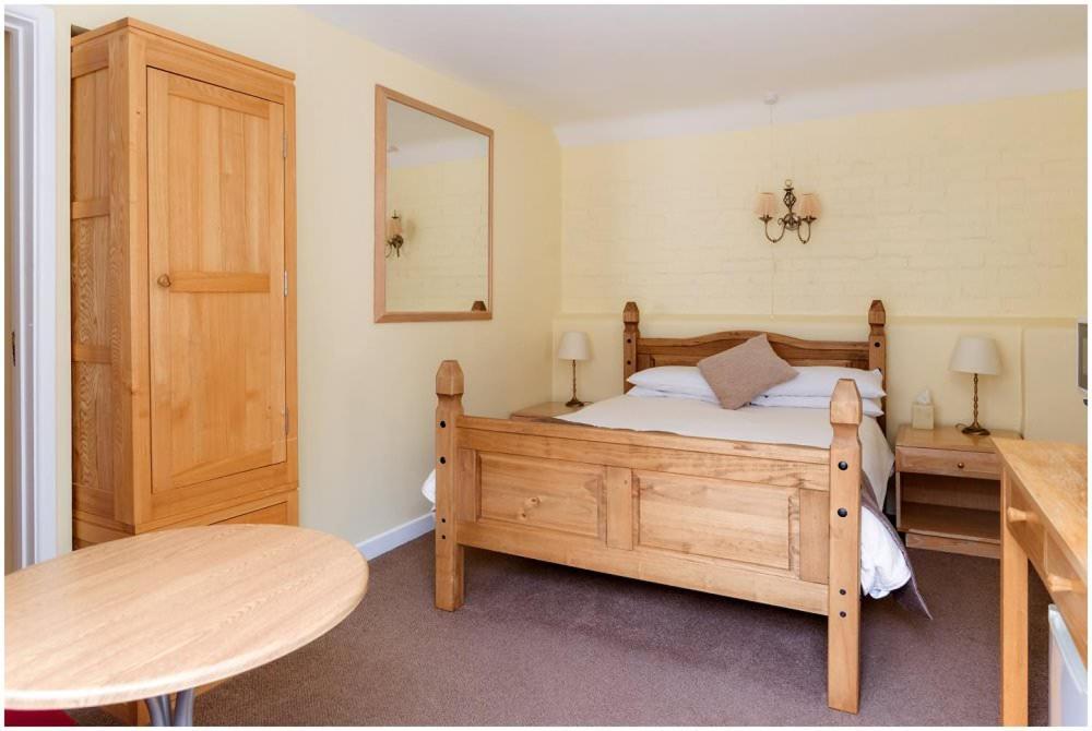 Abingdon-on-Thames Kingfisher Barn Bed & Breakfast מראה חיצוני תמונה